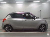 Suzuki SWIFT лот № 36036 оценка 5  с аукциона в Японии 2