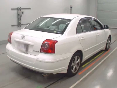 Toyota AVENSIS SEDAN