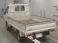 Mazda BONGO лот № 10091 оценка 3.5  с аукциона в Японии 5