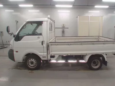 Mazda BONGO  с аукциона в Японии