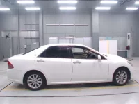 Toyota CROWN лот № 70105 оценка 4  с аукциона в Японии 2