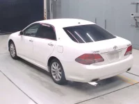 Toyota CROWN лот № 70105 оценка 4  с аукциона в Японии 5