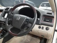 Toyota CROWN лот № 70105 оценка 4  с аукциона в Японии 6