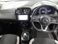 Nissan NOTE лот № 10137 оценка 3  с аукциона в Японии 8