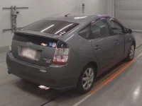 Toyota PRIUS лот № 10143 оценка 3  с аукциона в Японии 1