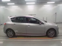 Mazda AXELA лот № 10142 оценка 3.5  с аукциона в Японии 2