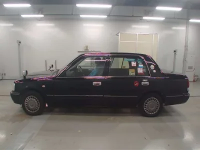 Toyota CROWN COMFORT  с аукциона в Японии