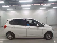 BMW 2-Series лот № 10165 оценка 4  с аукциона в Японии 2