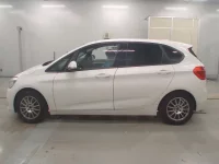 BMW 2-Series лот № 10165 оценка 4  с аукциона в Японии 3