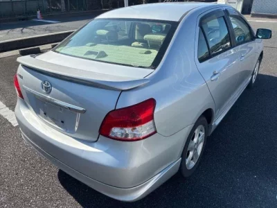 Toyota BELTA  с аукциона в Японии