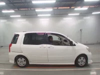 Toyota RAUM лот № 10168 оценка R  с аукциона в Японии 2