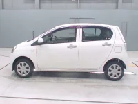 Toyota PIXIS EPOCH лот № 75042 оценка 3.5  с аукциона в Японии 3