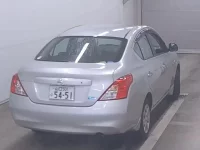 Nissan LATIO лот № 6018 оценка 3.5  с аукциона в Японии 3