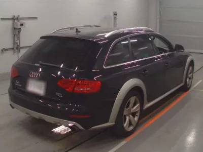 Audi A4  с аукциона в Японии