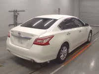 Nissan TEANA лот № 33129 оценка 4  с аукциона в Японии 1