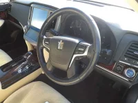 Toyota CROWN лот № 30009 оценка R  с аукциона в Японии 6