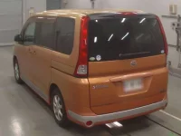 Nissan SERENA лот № 10226 оценка 3  с аукциона в Японии 5