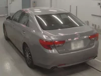 Toyota MARK X лот № 10239 оценка 3  с аукциона в Японии 5