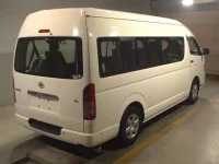 Toyota HIACE лот № 62036 оценка 3.5  с аукциона в Японии 1