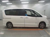Nissan SERENA лот № 30038 оценка 3.5  с аукциона в Японии 2