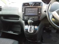 Nissan SERENA лот № 30038 оценка 3.5  с аукциона в Японии 8