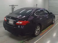 Nissan FUGA лот № 10264 оценка RA  с аукциона в Японии 1