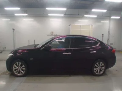 Nissan FUGA  с аукциона в Японии