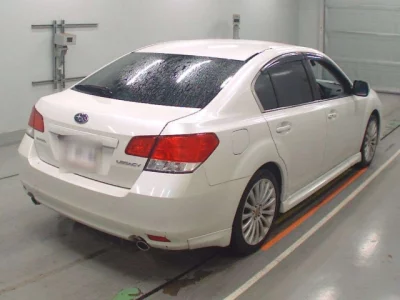Subaru LEGACY B4