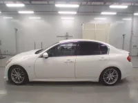 Nissan SKYLINE лот № 30044 оценка 4  с аукциона в Японии 3