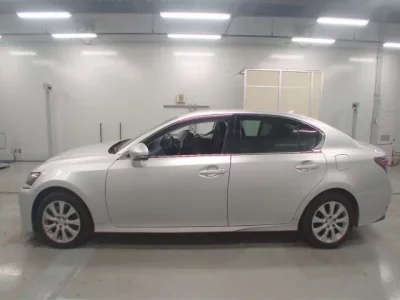 Lexus GS  с аукциона в Японии