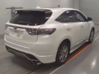Toyota HARRIER лот № 30047 оценка 3.5  с аукциона в Японии 1