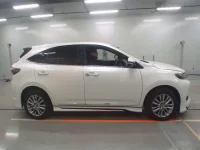 Toyota HARRIER лот № 30047 оценка 3.5  с аукциона в Японии 2