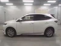 Toyota HARRIER лот № 30047 оценка 3.5  с аукциона в Японии 3