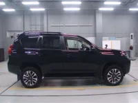Toyota LAND CRUISER PRADO лот № 30050 оценка 5  с аукциона в Японии 2