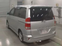Toyota NOAH лот № 30048 оценка 3.5  с аукциона в Японии 5
