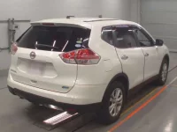 Nissan X-TRAIL лот № 30045 оценка 3.5  с аукциона в Японии 1