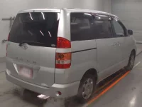 Toyota NOAH лот № 10274 оценка RA  с аукциона в Японии 1