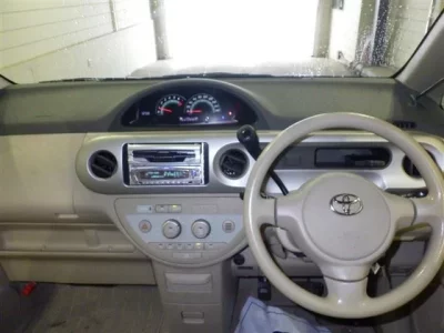 Toyota PORTE  с аукциона в Японии