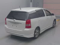 Toyota WISH лот № 7156 оценка 3  с аукциона в Японии 1