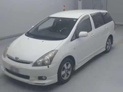 Toyota WISH  с аукциона в Японии