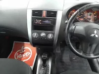 Mitsubishi COLT лот № 10283 оценка 4  с аукциона в Японии 8