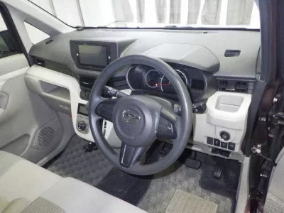 Daihatsu MOVE  с аукциона в Японии