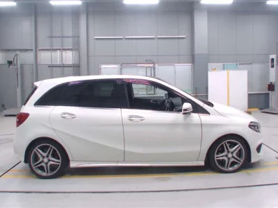 Mercedes-Benz B CLASS