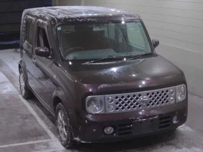 Nissan CUBE  с аукциона в Японии