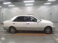 Toyota CROWN лот № 10324 оценка 4  с аукциона в Японии 2