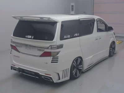 Toyota VELLFIRE  с аукциона в Японии