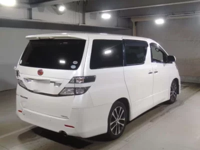 Toyota VELLFIRE  с аукциона в Японии