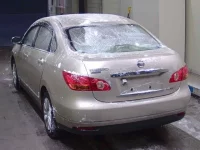 Nissan SYLPHY лот № 5045 оценка RA  с аукциона в Японии 5