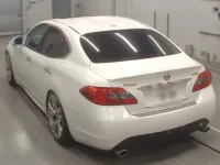 Nissan FUGA лот № 10335 оценка 4  с аукциона в Японии 5