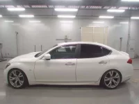 Nissan FUGA лот № 10335 оценка 4  с аукциона в Японии 3